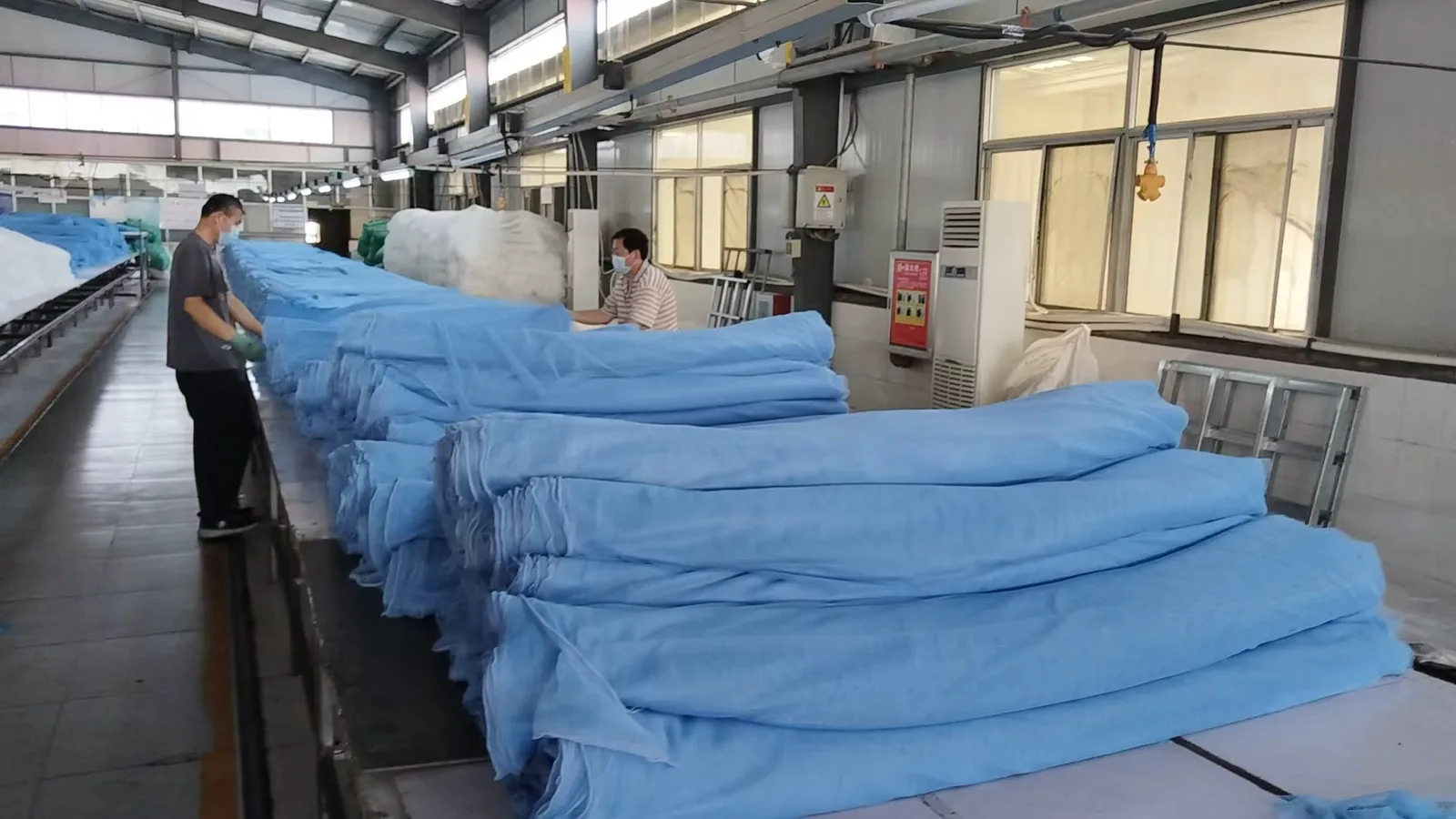 Fabric cutting — Jingsen Home Textiles